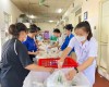 CLB Quà tặng cuộc sống trao tặng 562 suất cơm đến người bệnh
