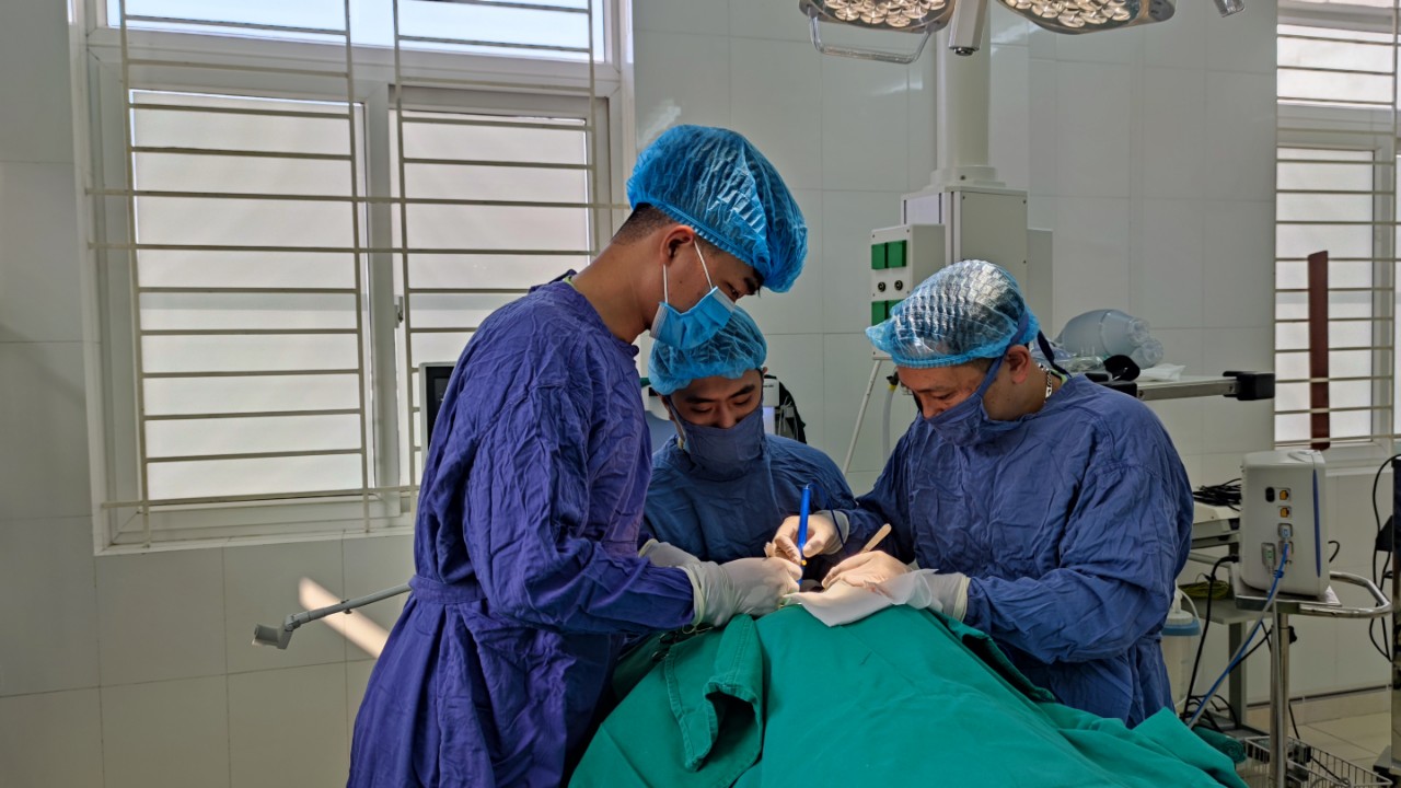 VAI TRÒ CỦA PHẪU THUẬT TRONG ĐIỀU TRỊ UNG THƯ VÚ.